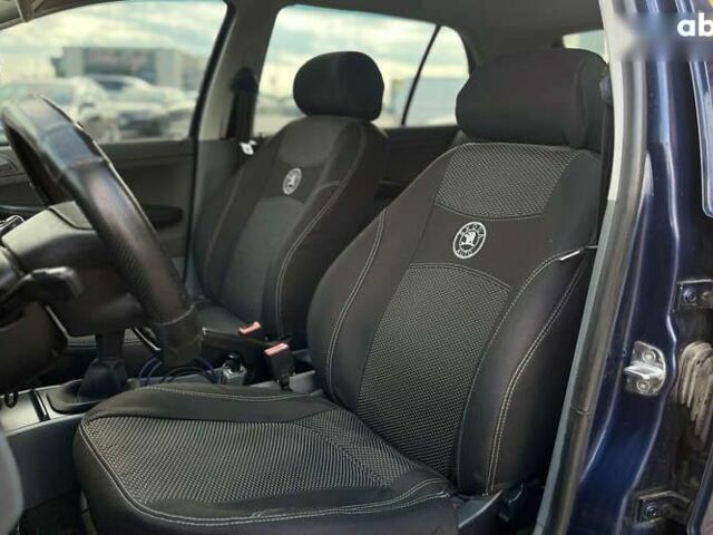 Шкода Фабия, объемом двигателя 1.4 л и пробегом 244 тыс. км за 3600 $, фото 21 на Automoto.ua