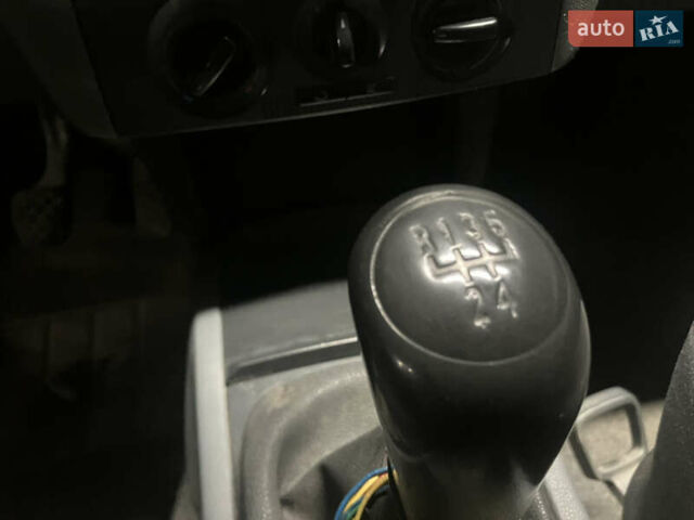 Шкода Фабия, объемом двигателя 1.9 л и пробегом 326 тыс. км за 3490 $, фото 14 на Automoto.ua