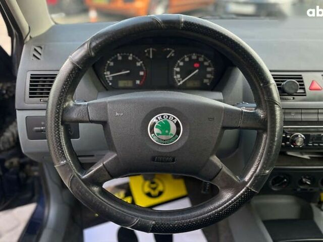 Шкода Фабия, объемом двигателя 1.4 л и пробегом 244 тыс. км за 3600 $, фото 11 на Automoto.ua