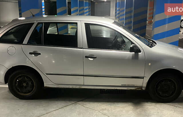 Шкода Фабия, объемом двигателя 1.9 л и пробегом 326 тыс. км за 3490 $, фото 6 на Automoto.ua