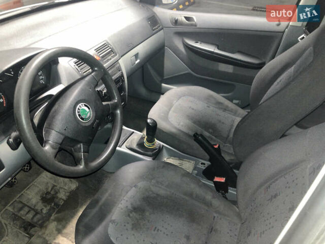Шкода Фабия, объемом двигателя 1.9 л и пробегом 326 тыс. км за 3490 $, фото 10 на Automoto.ua