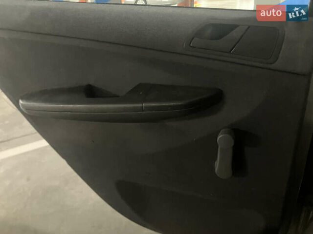 Шкода Фабия, объемом двигателя 1.9 л и пробегом 326 тыс. км за 3490 $, фото 17 на Automoto.ua