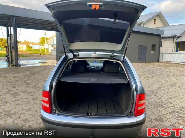 Шкода Фабия, объемом двигателя 1.4 л и пробегом 188 тыс. км за 3990 $, фото 1 на Automoto.ua