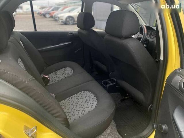 Шкода Фабия, объемом двигателя 1.2 л и пробегом 111 тыс. км за 3800 $, фото 18 на Automoto.ua