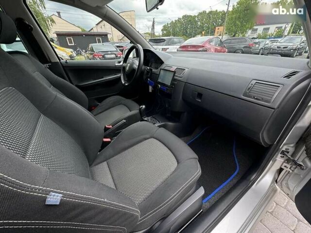 Шкода Фабия, объемом двигателя 1.4 л и пробегом 204 тыс. км за 4999 $, фото 22 на Automoto.ua