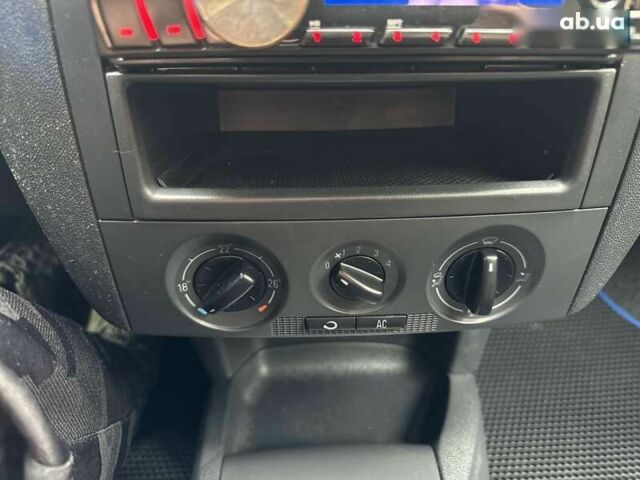 Шкода Фабия, объемом двигателя 1.4 л и пробегом 204 тыс. км за 4999 $, фото 29 на Automoto.ua