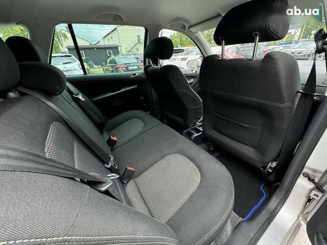 Шкода Фабия, объемом двигателя 1.4 л и пробегом 204 тыс. км за 4999 $, фото 20 на Automoto.ua