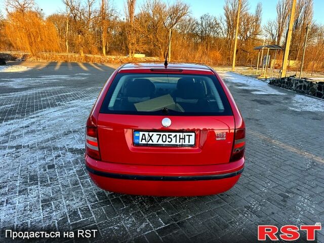 Шкода Фабия, объемом двигателя 1.2 л и пробегом 200 тыс. км за 3300 $, фото 1 на Automoto.ua