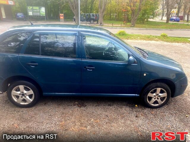 Шкода Фабия, объемом двигателя 1.4 л и пробегом 300 тыс. км за 3000 $, фото 1 на Automoto.ua