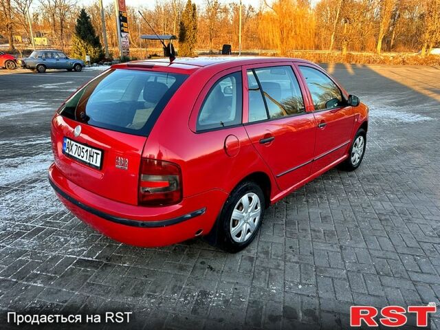 Шкода Фабия, объемом двигателя 1.2 л и пробегом 200 тыс. км за 3300 $, фото 3 на Automoto.ua
