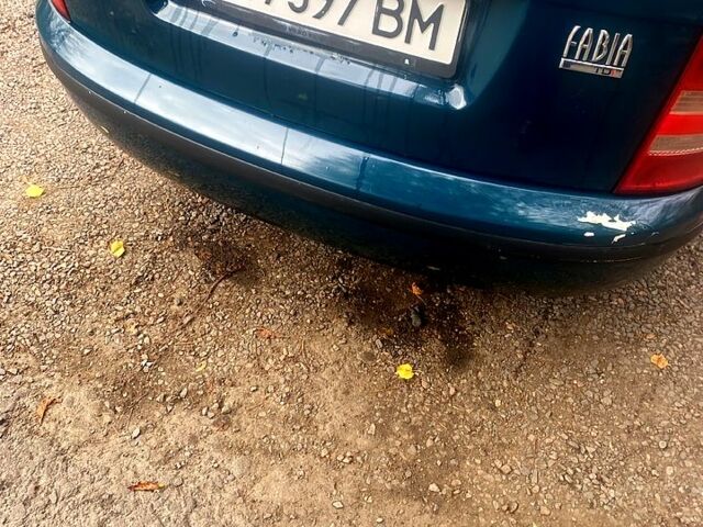 Шкода Фабия, объемом двигателя 1.4 л и пробегом 300 тыс. км за 3000 $, фото 3 на Automoto.ua