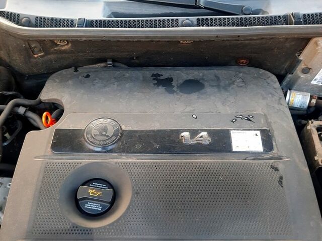 Шкода Фабия, объемом двигателя 1.4 л и пробегом 249 тыс. км за 4150 $, фото 7 на Automoto.ua