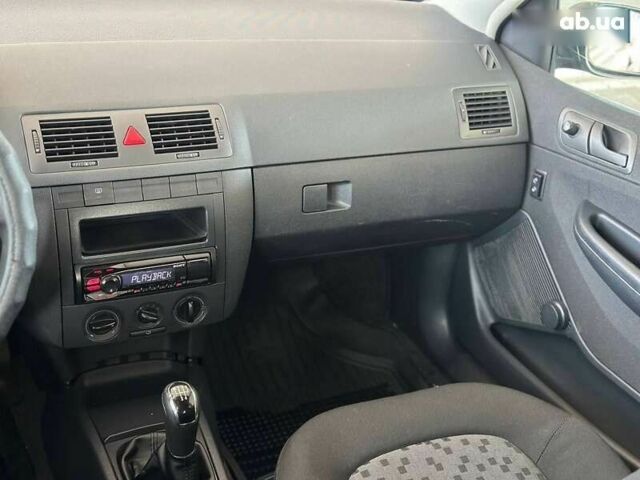 Шкода Фабия, объемом двигателя 1.2 л и пробегом 300 тыс. км за 2550 $, фото 29 на Automoto.ua