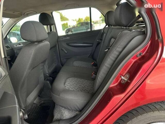 Шкода Фабия, объемом двигателя 1.2 л и пробегом 300 тыс. км за 2550 $, фото 25 на Automoto.ua