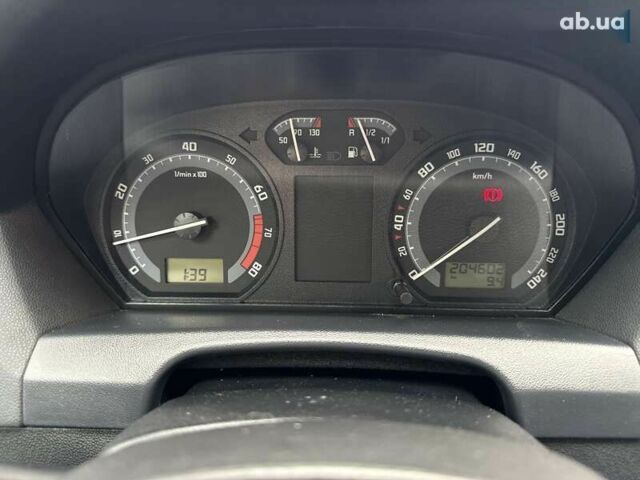 Шкода Фабия, объемом двигателя 1.4 л и пробегом 204 тыс. км за 4999 $, фото 27 на Automoto.ua