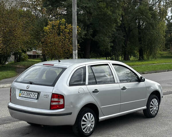 Шкода Фабия, объемом двигателя 1.4 л и пробегом 200 тыс. км за 3500 $, фото 2 на Automoto.ua