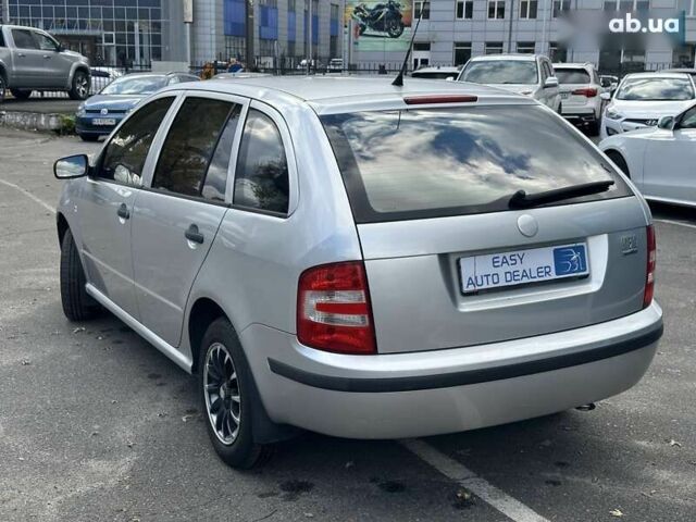 Шкода Фабия, объемом двигателя 1.2 л и пробегом 158 тыс. км за 4690 $, фото 6 на Automoto.ua