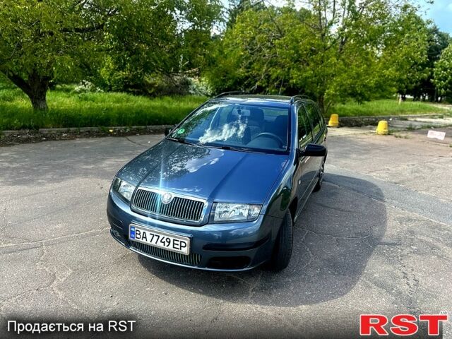 Шкода Фабия, объемом двигателя 1.2 л и пробегом 180 тыс. км за 3200 $, фото 3 на Automoto.ua