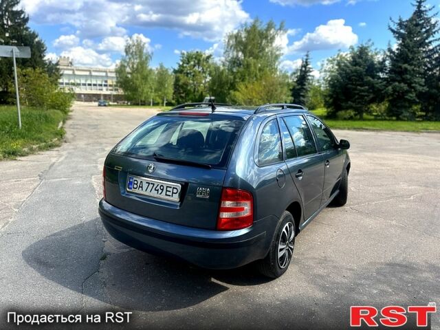 Шкода Фабия, объемом двигателя 1.2 л и пробегом 180 тыс. км за 3200 $, фото 5 на Automoto.ua