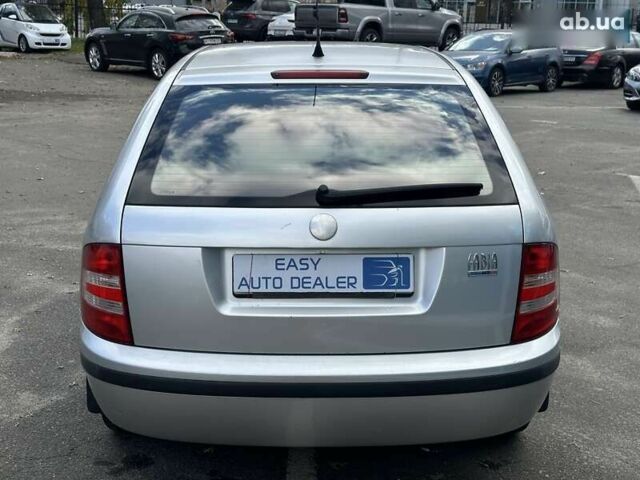 Шкода Фабия, объемом двигателя 1.2 л и пробегом 158 тыс. км за 4690 $, фото 5 на Automoto.ua