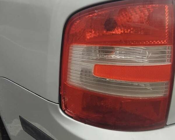 Шкода Фабия, объемом двигателя 1.39 л и пробегом 264 тыс. км за 4200 $, фото 9 на Automoto.ua