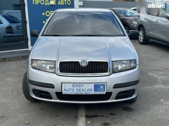 Шкода Фабия, объемом двигателя 1.2 л и пробегом 158 тыс. км за 4690 $, фото 2 на Automoto.ua