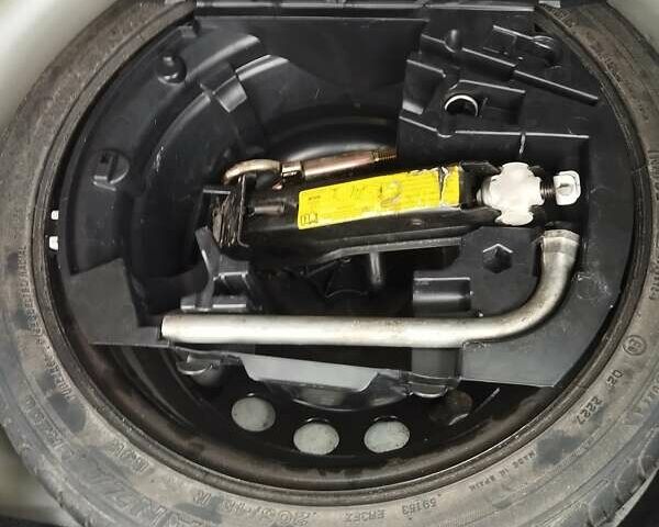 Шкода Фабия, объемом двигателя 1.39 л и пробегом 264 тыс. км за 4200 $, фото 8 на Automoto.ua