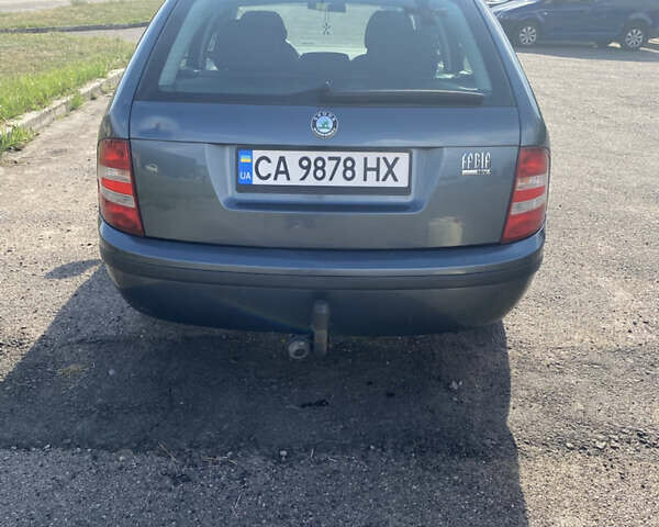 Шкода Фабія, об'ємом двигуна 1.4 л та пробігом 226 тис. км за 4354 $, фото 2 на Automoto.ua