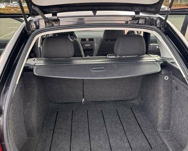 Шкода Фабия, объемом двигателя 1.39 л и пробегом 227 тыс. км за 4300 $, фото 10 на Automoto.ua