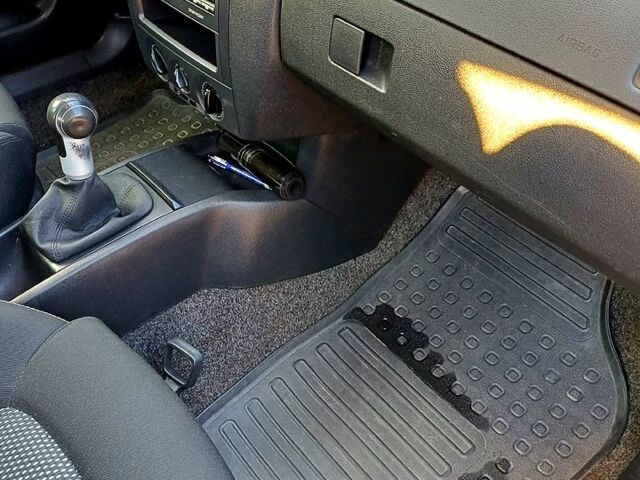 Шкода Фабія, об'ємом двигуна 1.4 л та пробігом 220 тис. км за 3950 $, фото 6 на Automoto.ua