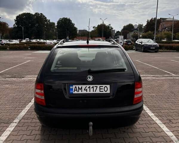 Шкода Фабия, объемом двигателя 1.39 л и пробегом 227 тыс. км за 4300 $, фото 3 на Automoto.ua