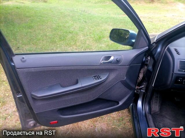 Шкода Фабія, об'ємом двигуна 1.4 л та пробігом 210 тис. км за 4000 $, фото 5 на Automoto.ua