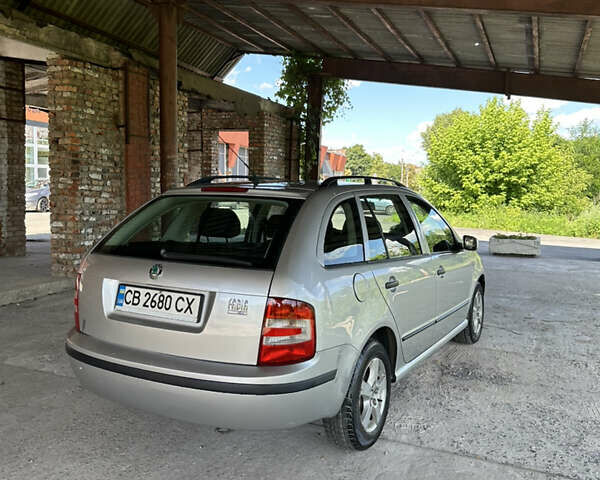 Шкода Фабія, об'ємом двигуна 1.4 л та пробігом 180 тис. км за 4200 $, фото 18 на Automoto.ua