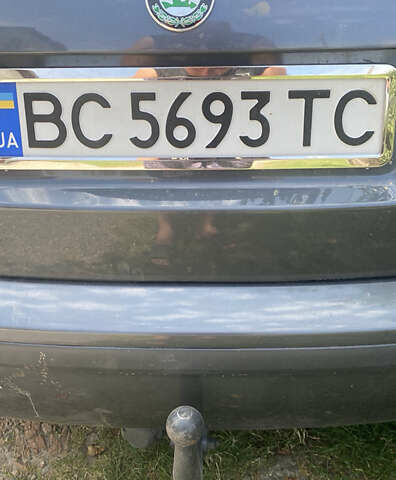 Шкода Фабия, объемом двигателя 1.4 л и пробегом 215 тыс. км за 4200 $, фото 2 на Automoto.ua