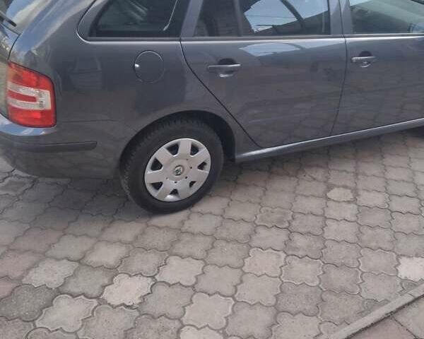 Шкода Фабія, об'ємом двигуна 1.39 л та пробігом 233 тис. км за 4700 $, фото 1 на Automoto.ua