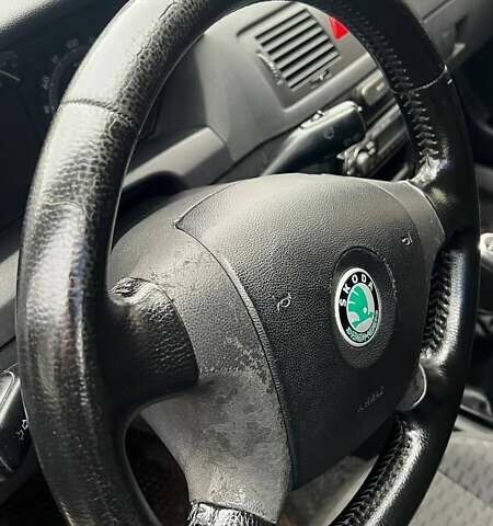 Шкода Фабия 2007 в Кривом Роге на Automoto.ua Шкода Фабия, объемом двигателя 1.2 л и пробегом 180 тыс. км за 3699 $, фото 4 на Automoto.ua