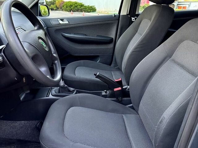Шкода Фабия, объемом двигателя 1.4 л и пробегом 133 тыс. км за 5300 $, фото 5 на Automoto.ua