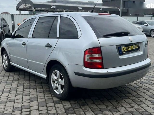 Шкода Фабия, объемом двигателя 1.2 л и пробегом 310 тыс. км за 4500 $, фото 4 на Automoto.ua