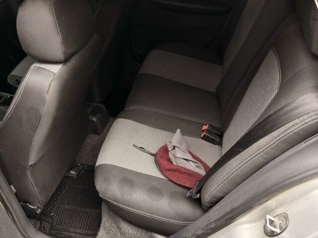 Шкода Фабия, объемом двигателя 1.9 л и пробегом 364 тыс. км за 2700 $, фото 6 на Automoto.ua