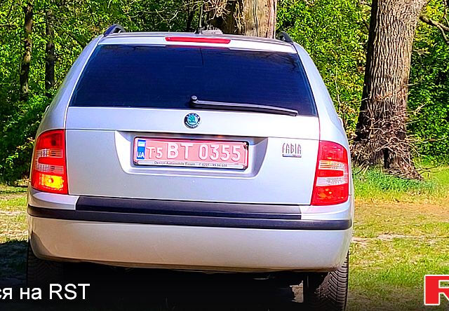 Шкода Фабия, объемом двигателя 1.4 л и пробегом 240 тыс. км за 4800 $, фото 1 на Automoto.ua