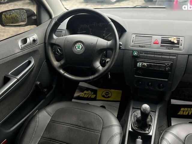 Шкода Фабія, об'ємом двигуна 1.2 л та пробігом 310 тис. км за 4500 $, фото 13 на Automoto.ua