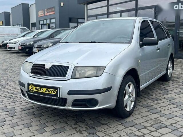 Шкода Фабия, объемом двигателя 1.2 л и пробегом 310 тыс. км за 4500 $, фото 2 на Automoto.ua