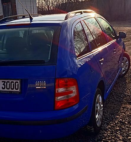 Шкода Фабия, объемом двигателя 12 л и пробегом 236 тыс. км за 3900 $, фото 2 на Automoto.ua