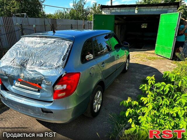 Шкода Фабия, объемом двигателя 1.4 л и пробегом 190 тыс. км за 3100 $, фото 1 на Automoto.ua