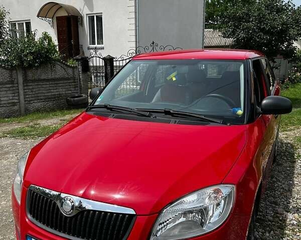 Шкода Фабия, объемом двигателя 1.2 л и пробегом 196 тыс. км за 4000 $, фото 2 на Automoto.ua