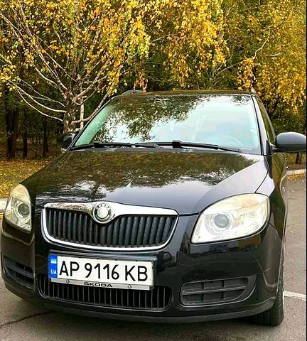 Шкода Фабия, объемом двигателя 1.4 л и пробегом 192 тыс. км за 5150 $, фото 6 на Automoto.ua