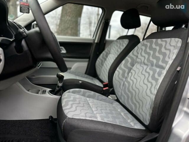 Шкода Фабия, объемом двигателя 1.4 л и пробегом 227 тыс. км за 5500 $, фото 21 на Automoto.ua