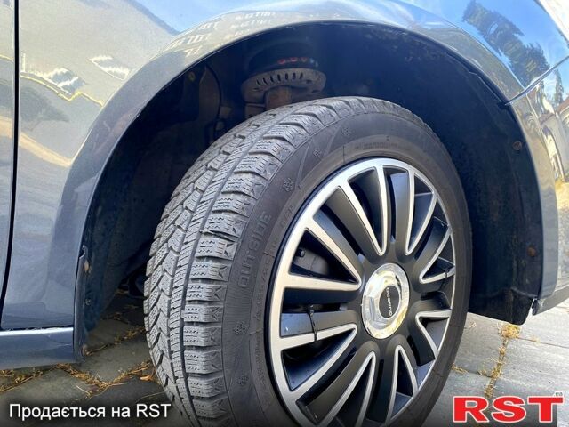 Шкода Фабія, об'ємом двигуна 1.4 л та пробігом 250 тис. км за 5500 $, фото 4 на Automoto.ua