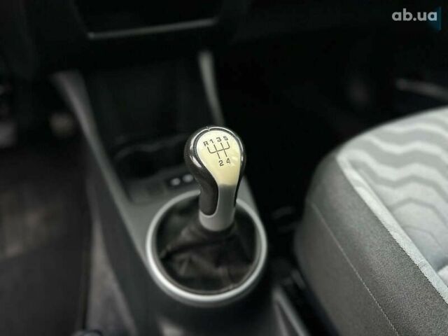 Шкода Фабія, об'ємом двигуна 1.4 л та пробігом 217 тис. км за 5700 $, фото 28 на Automoto.ua