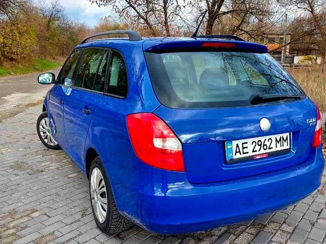 Шкода Фабия, объемом двигателя 1.2 л и пробегом 203 тыс. км за 4750 $, фото 4 на Automoto.ua